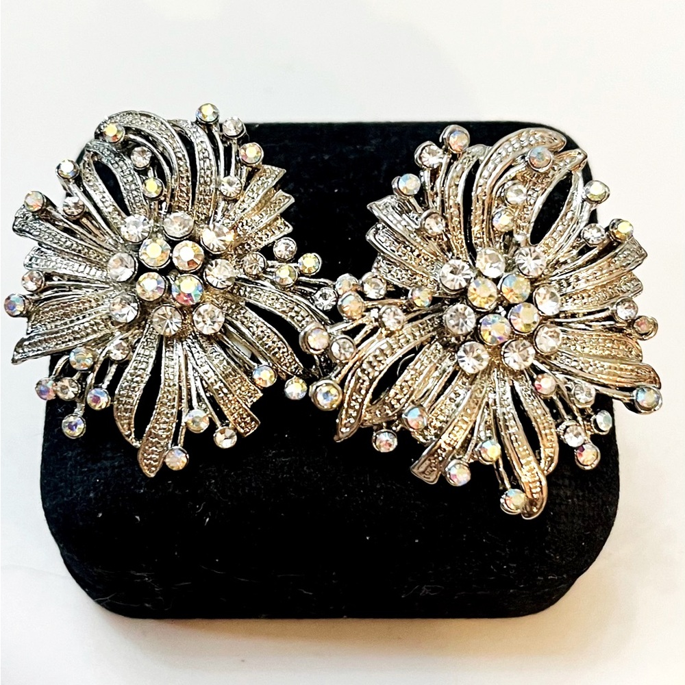 Vintage Silver-plated Aurora Borealis crystal clip on earrings LIKE new!